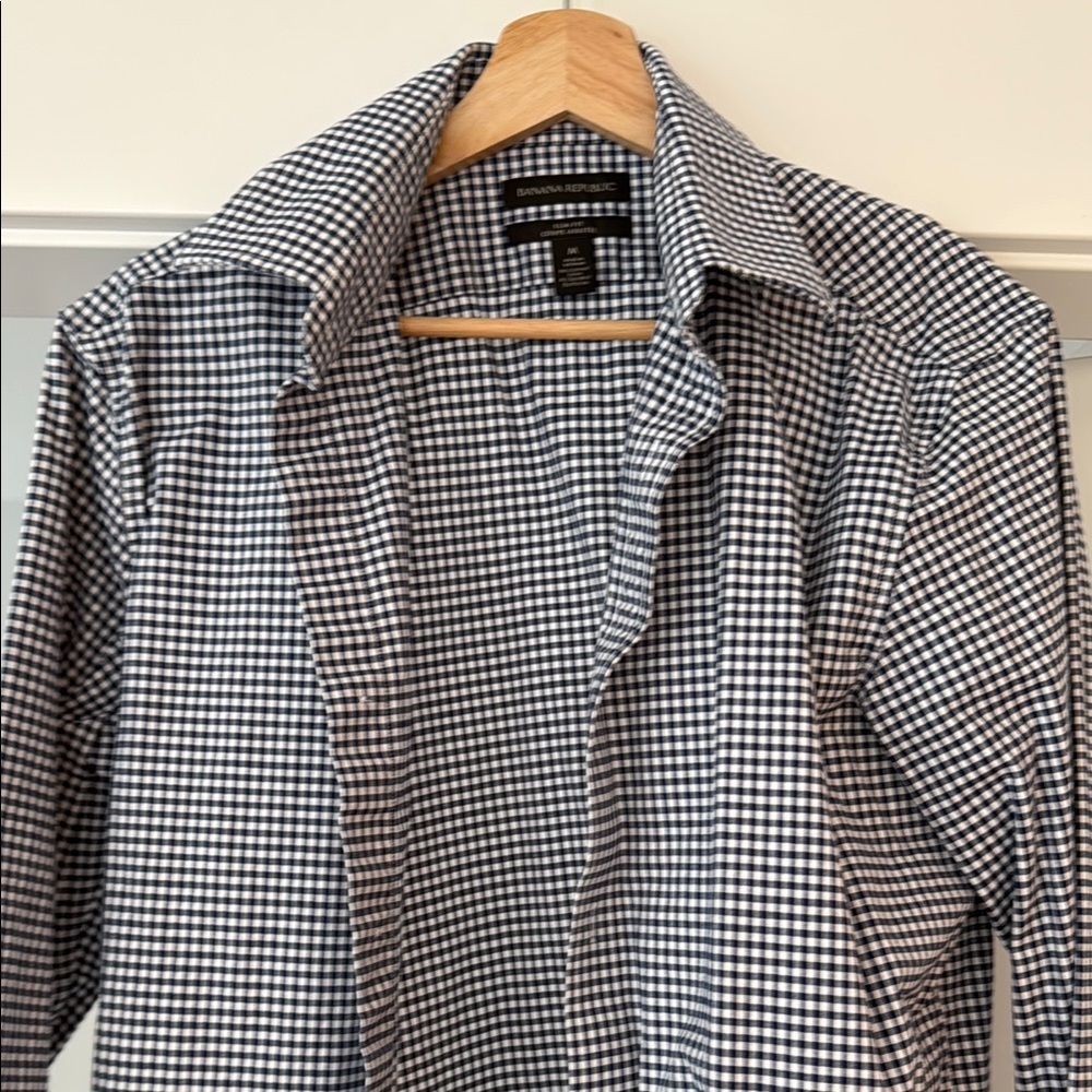 Banana Republic Men’s Dress shirt slim fit Medium